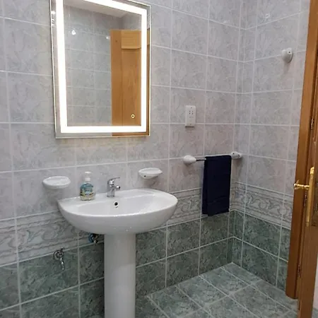 Prázdninový dům Spacious Getaway In With Terrace & Garage *