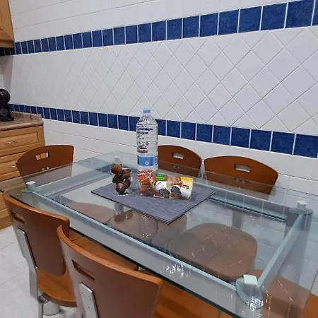 Spacious Getaway In With Terrace & Garage Casa vacanze *