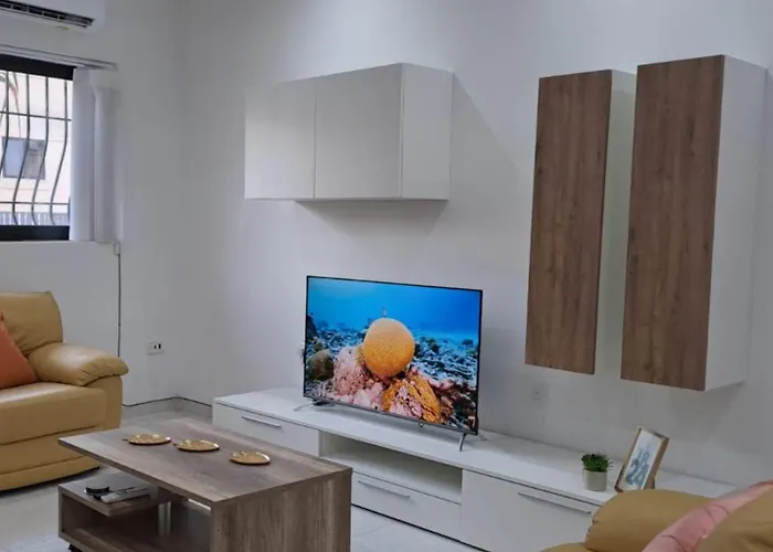 Hébergement de vacances Spacious Getaway In With Terrace & Garage Attard