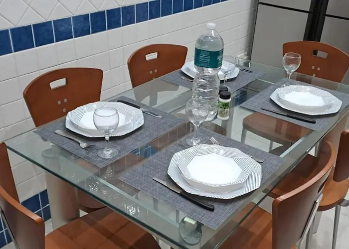 Spacious Getaway In With Terrace & Garage