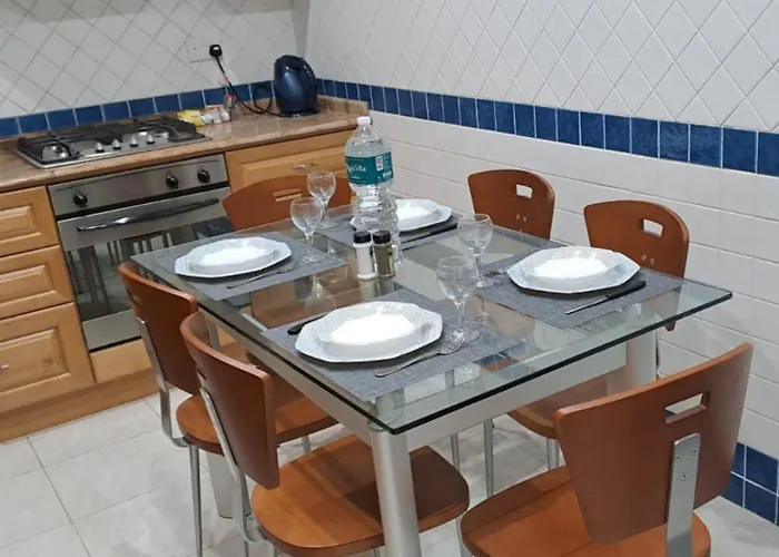 Spacious Getaway In With Terrace & Garage Case de vacanță Attard