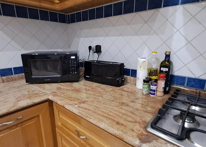 Case de vacanță Spacious Getaway In With Terrace & Garage Attard